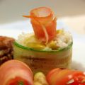 Pollo al romero, con manzana, arroz y verduras