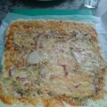 Pizza de quesos y bacon