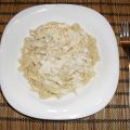 Pasta fresca (Fetuccini) con salsa de[...]