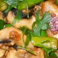 CHAMPIÑONES AL AJO