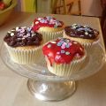 Magdalenas de colores, de chocolate y fresa