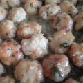 Albóndigas de merluza y gambas en salsa verde