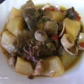 GUISO DE PATATAS CON CALAMARES, ALMEJAS Y[...]