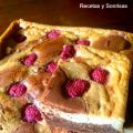 BROWNIE CHEESECAKE CON NUECES Y FRAMBUESAS