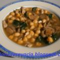 GARBANZOS CON ESPINACAS POLLO Y CHAMPIÑONES