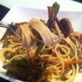 Pasta salteada con verduras