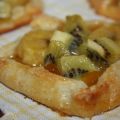 Kiwi and banana mini galettes