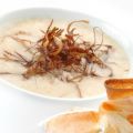 Crema de alubias con sacramentos en brick
