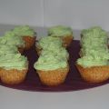 CUPCAKES DE VAINILLA Y BUTTERCREAM DE MANZANA