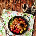 Cómo hacer Pollos tomateros con guarnición.