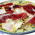 HUEVOS FRITOS CON PATATAS Y JAMÖN