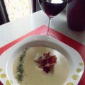 Crema de calabacín con crujiente de jamón