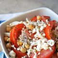 ensalada de tomates y garbanzos