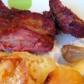 Costillar de cerdo adobado asado al horno