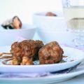 Rollos de bonito en salsa de mejillones