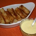 YUCA FRITA CON CREMA DE AJÍ