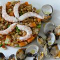 Ensalada de lentejas con verduritas y gambas
