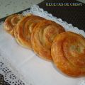 ESPIRALES DE HOJALDRE CON CREMA DE TURRÓN