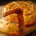Empanada de pisto manchego y atún