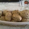 Panecillos integrales con nueces y semillas
