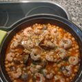 Garbanzos con almejas y gambones