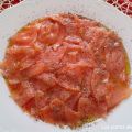 SALMON AHUMADO CON TOMATE