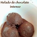 Helado de chocolate intenso