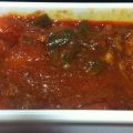 CAZÓN CON TOMATE Y PIMIENTO