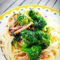 ESPAGUETIS CON BRÓCOLI, SETAS SHIMEJI Y PESTO[...]