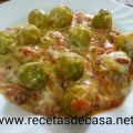 Coles de Bruselas con salsa de queso Emmental