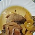 POLLO CON MELOCOTONES
