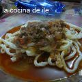 Tallarines o fideos cortados a cuchillo