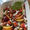 ENSALADA CON NECTARINAS, ANACARDOS Y LENTEJAS.