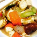 Wok de pollo, hongos y jengibre