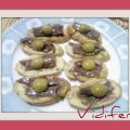 ANCHOAS SOBRE PAN DE AJO
