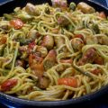 Espaguetis con verduras y salchichas de pavo