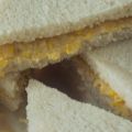 Sandwich de atún y maíz