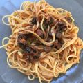 ESPAGUETTI A LA PUTANESCA