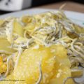 HUEVOS ROTOS CON PATATAS Y GULAS