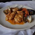 Rape con gambas, calamares, almejas y mejillones