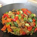 Wok de verduras mediterráneo