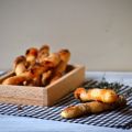 Palitos de Pan con Sobrasada y Queso