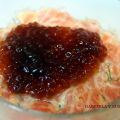 TARTAR DE SALMÓN ACOMPAÑADO DE CAVIAR FALSO DE[...]