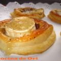 HOJALDRES CON CEBOLLA CARAMELIZADA Y RULO DE[...]