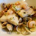 MERLUZA CON CHIRLAS Y GAMBAS