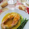 Salmón a la naranja con espárragos trigueros a[...]