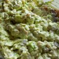 Ensalada de lechuga , aguacate y gambas