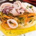 Puré de pochas con calamares