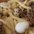 Maccheroncini (pasta) con huevos de codorniz,[...]