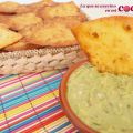 Totopos con guacamole.